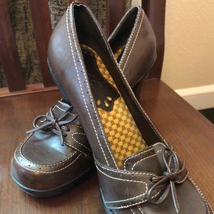 Brown Mudd Vintage-Styled Heels / Worn ONCE